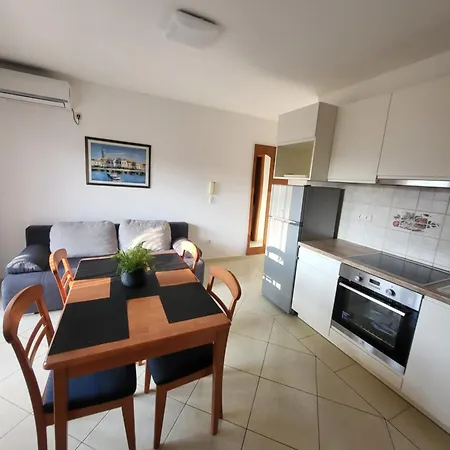 Apartment Dalmacia Srima